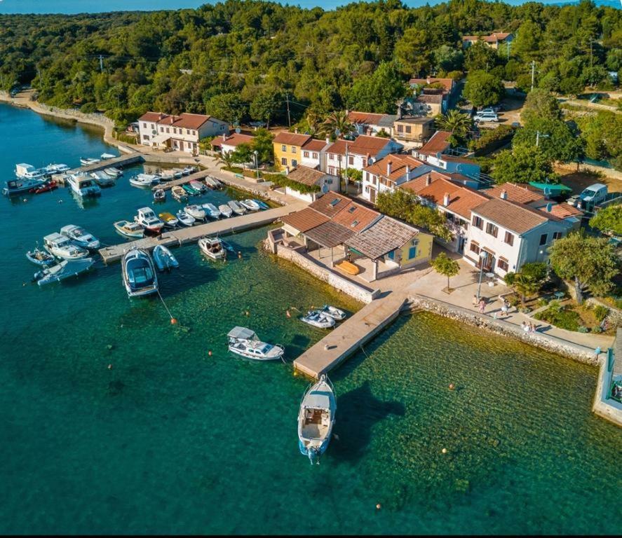 Apartments Ana Pogana Punta Križa المظهر الخارجي الصورة